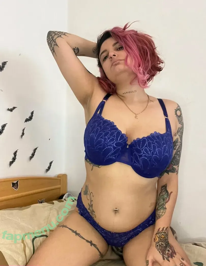 rebecaaddams nude photo #0015 (rebeca_addams_)