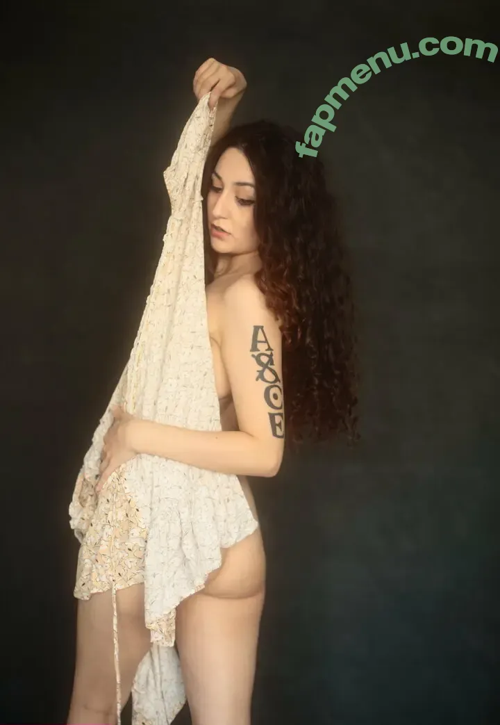 rebecanebula nude photo #0007 (rebecanebula)