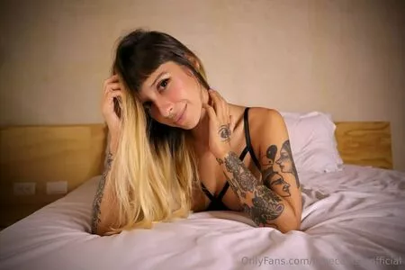 rebecavegaofficial / rebecavegaoff nude photo #0006