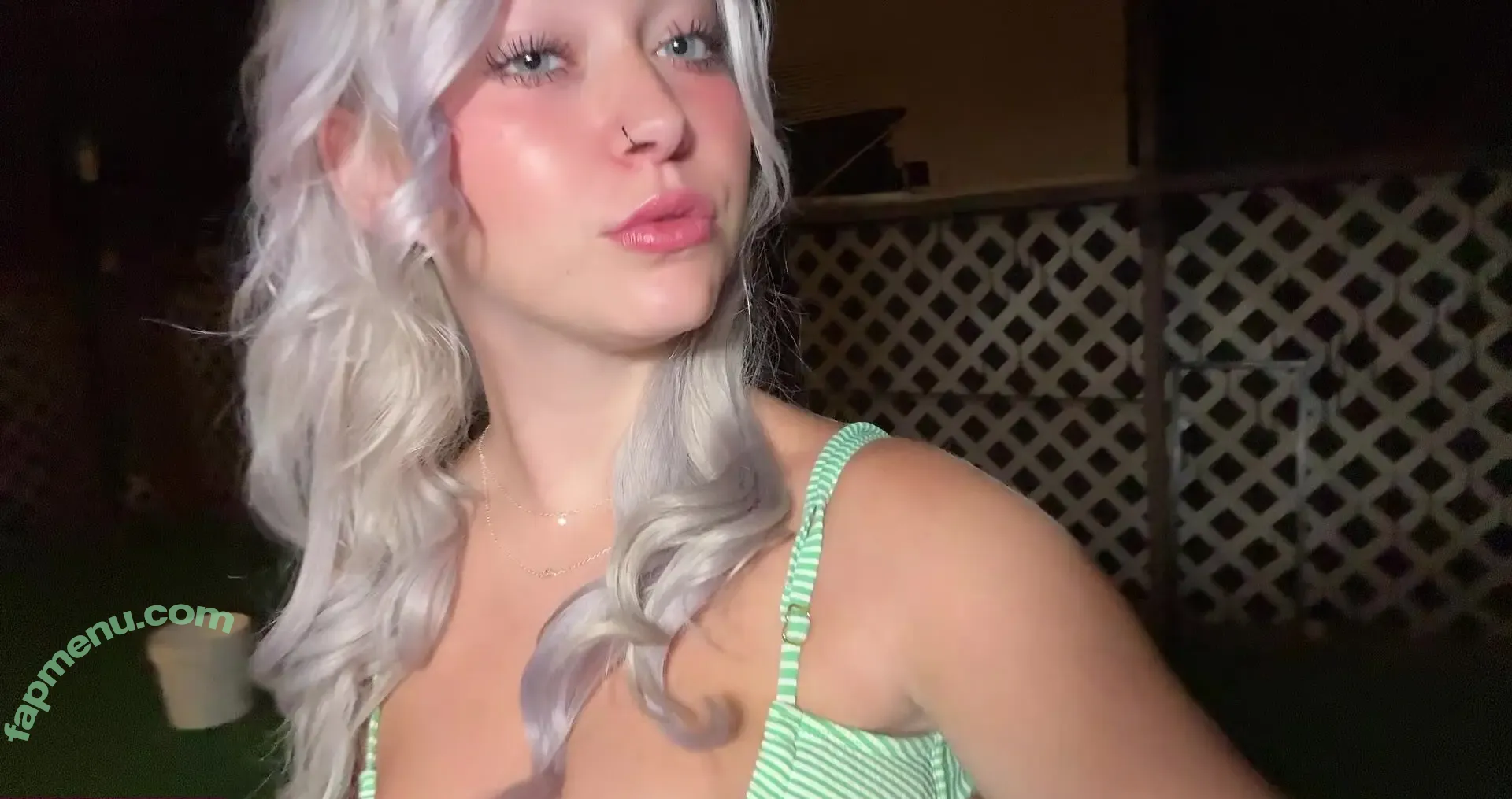 Rebecca nude photo #0147 (beckss_pt2 / rebecca.joness / rebeccajoness / rebeccajoness0)