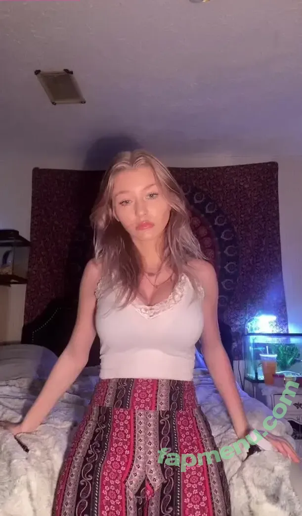 Rebecca nude photo #0152 (beckss_pt2 / rebecca.joness / rebeccajoness / rebeccajoness0)