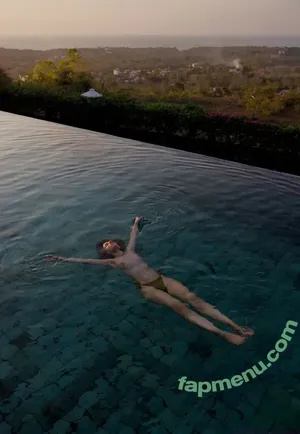 Rebecca Bagnol / _rebeccabagnol / bagnolrebecca nude photo #0065