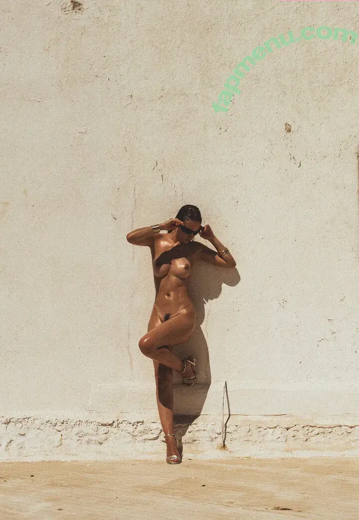 Rebecca Bagnol nude photo #0208 (_rebeccabagnol / bagnolrebecca)