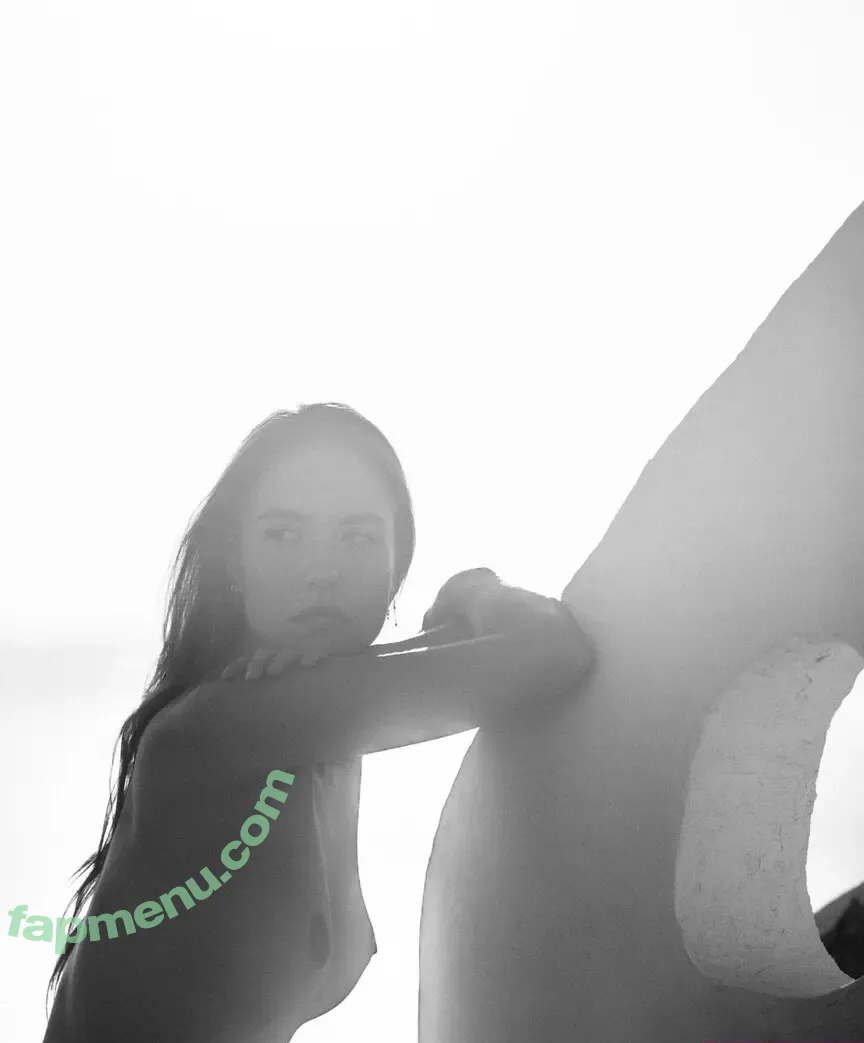 Rebecca Bagnol nude photo #0212 (_rebeccabagnol / bagnolrebecca)