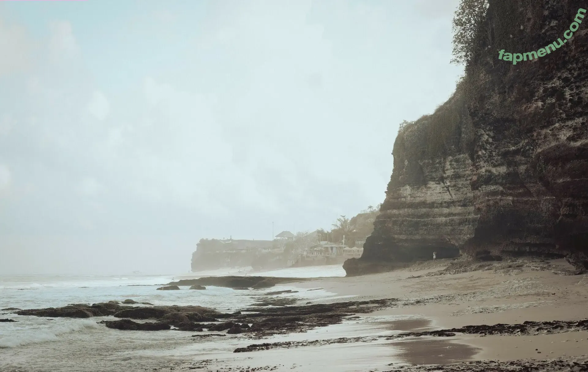 Rebecca Bagnol nude photo #0290 (_rebeccabagnol / bagnolrebecca)