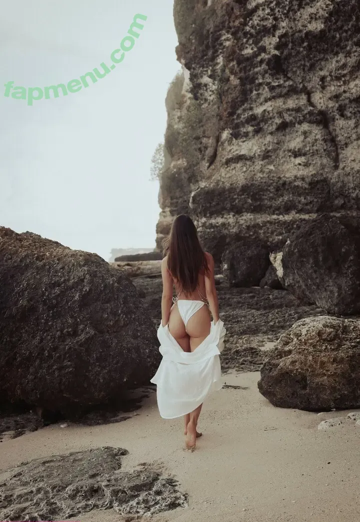 Rebecca Bagnol nude photo #0292 (_rebeccabagnol / bagnolrebecca)