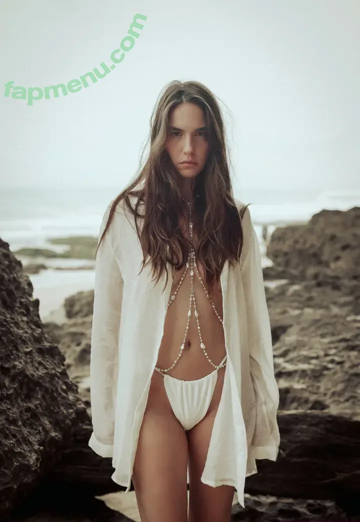 Rebecca Bagnol nude photo #0293 (_rebeccabagnol / bagnolrebecca)