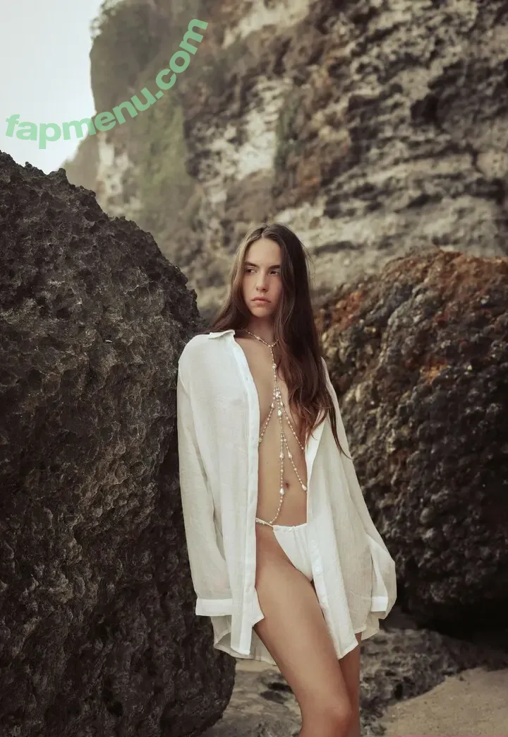 Rebecca Bagnol nude photo #0294 (_rebeccabagnol / bagnolrebecca)