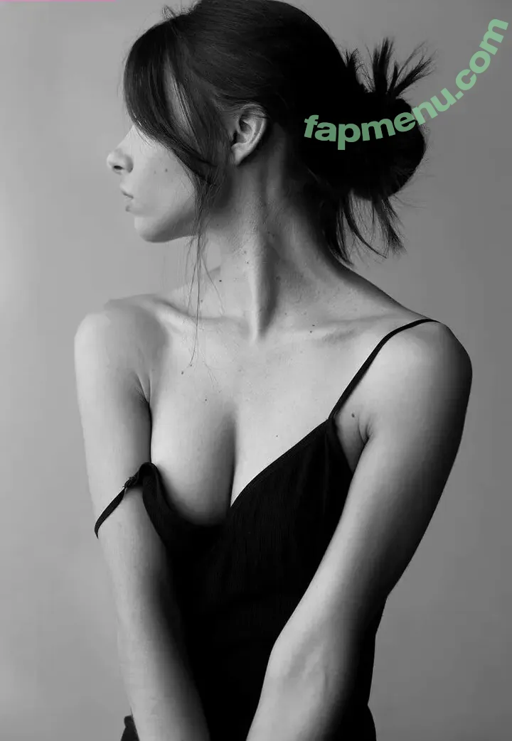 Rebecca Bagnol nude photo #0370 (_rebeccabagnol / bagnolrebecca / rebecca_bagnol / rebeccabagnol6118)