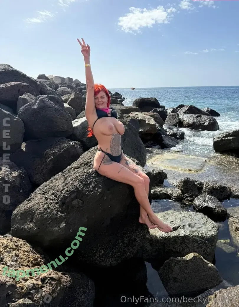 Rebecca Goodwin nude photo #0019 (beckymil1 / beckymil1_ / beckymil911 / rebeccagoodwin)