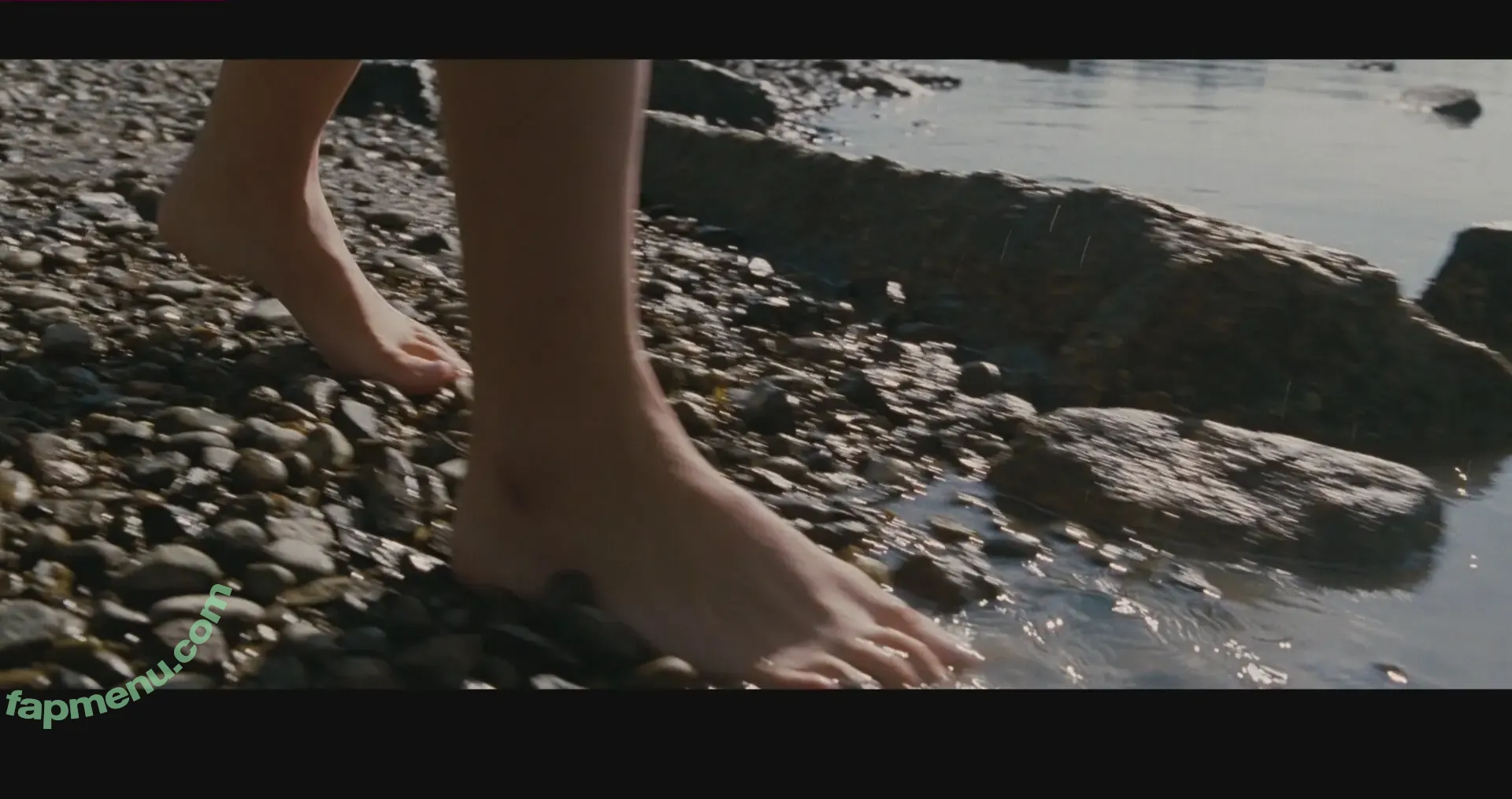 Rebecca Hall nude photo #0046 (rebeccahall / rebeccalords)