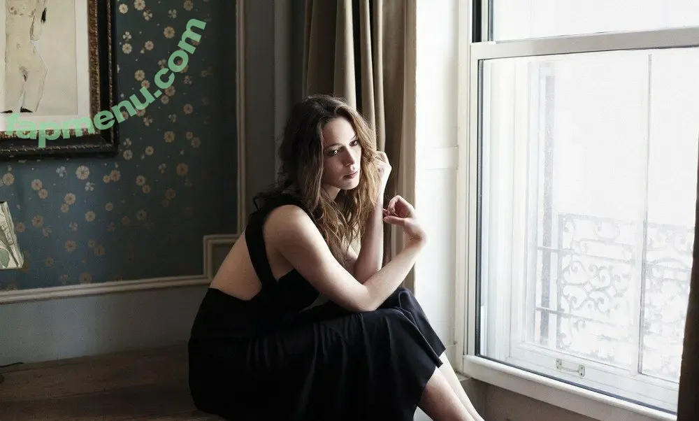 Rebecca Hall nude photo #0050 (rebeccahall / rebeccalords)