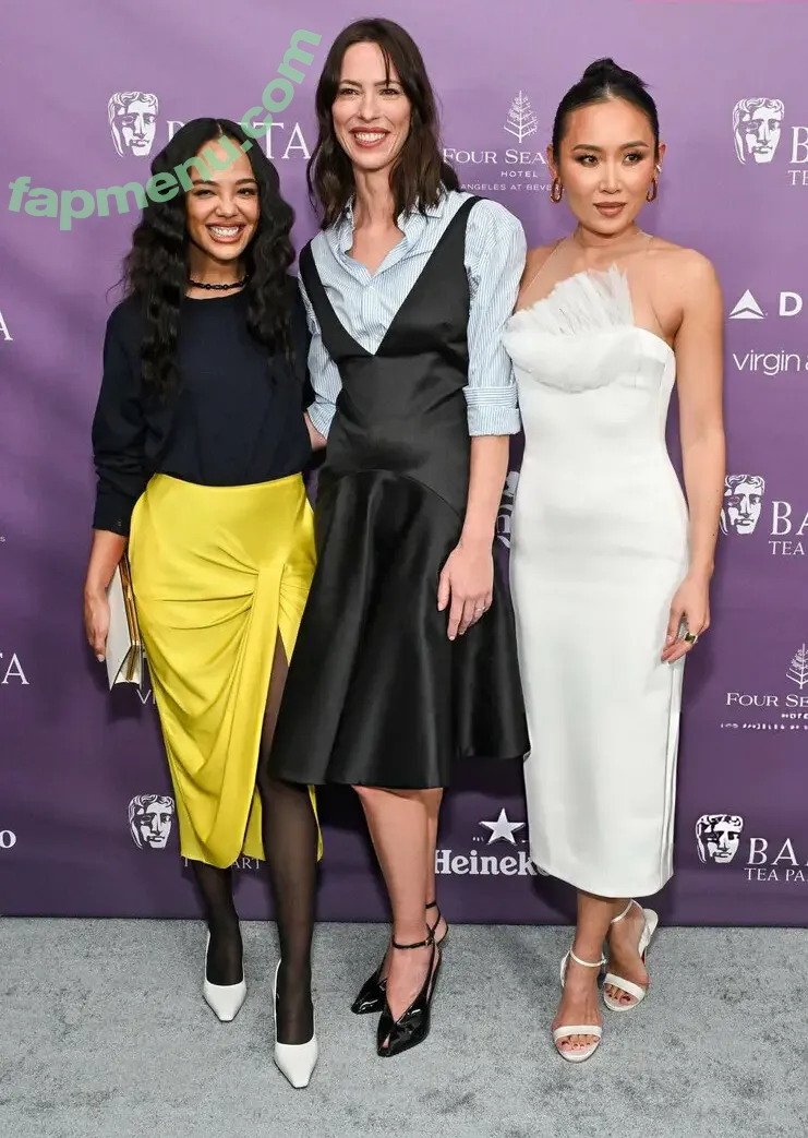 Rebecca Hall nude photo #0095 (rebeccahall / rebeccalords)