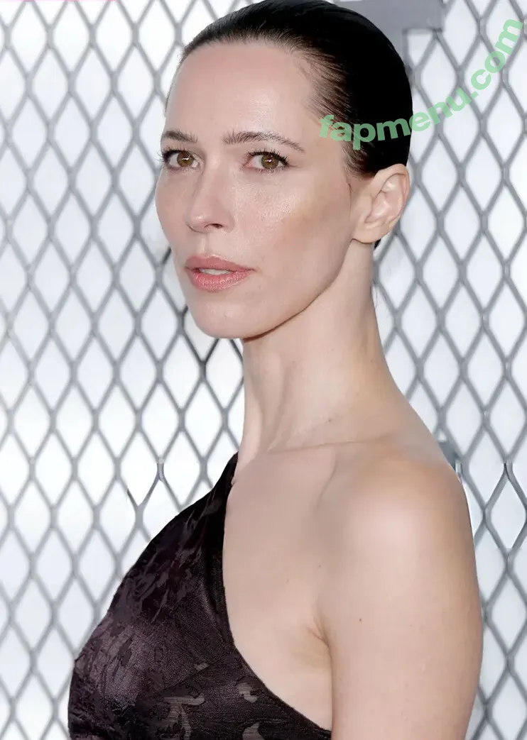 Rebecca Hall nude photo #0112 (rebeccahall / rebeccalords)