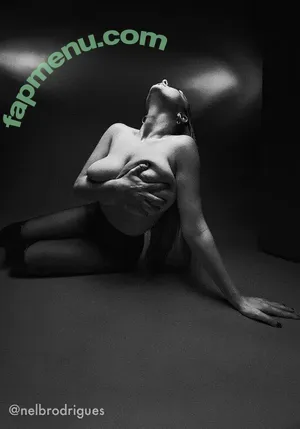 Rebecca M / rebecca_mordaa nude photo #0024