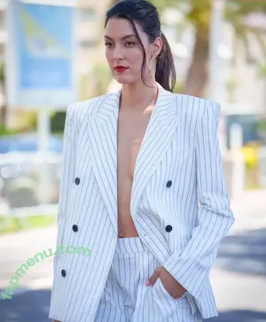 Rebecca Mir / sarahtoninx9_ nude photo #0051