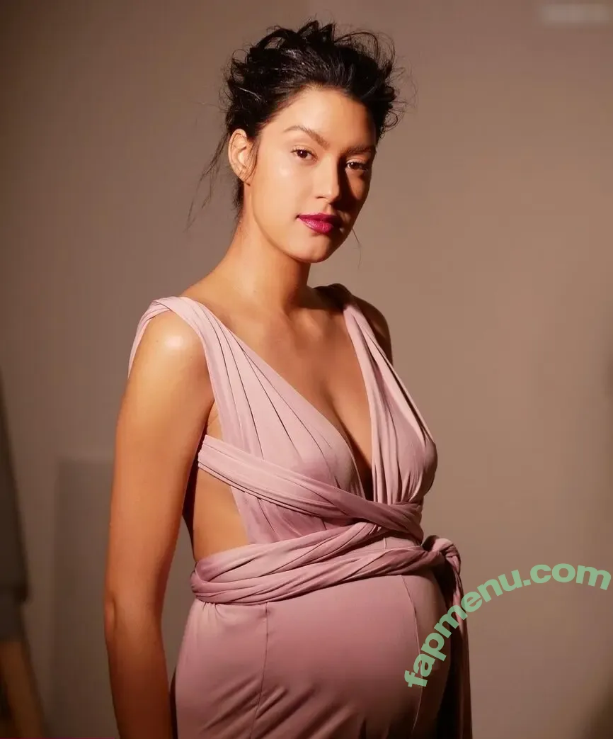 Rebecca Mir nude photo #0014 (rebeccamir)