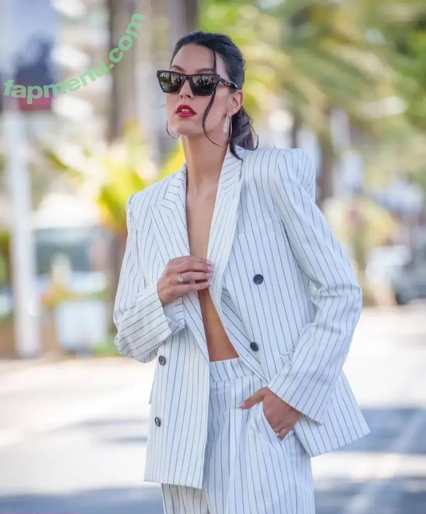 Rebecca Mir nude photo #0047 (sarahtoninx9_)