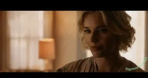 Rebecca Romijn / rebeccaromijn nude photo #0116
