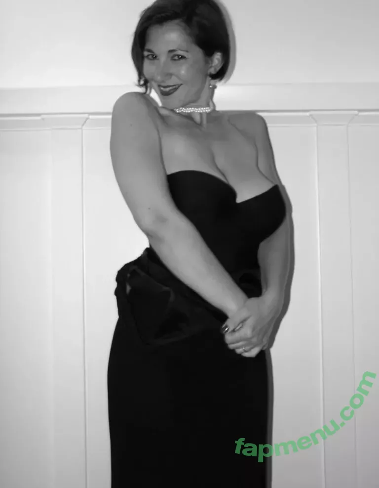 Rebecca's Office nude photo #0200 (Rebecca Dream)