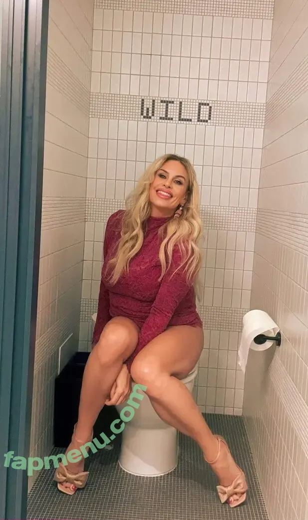 rebeccalynne_d nude photo #0013 (devilshal0)