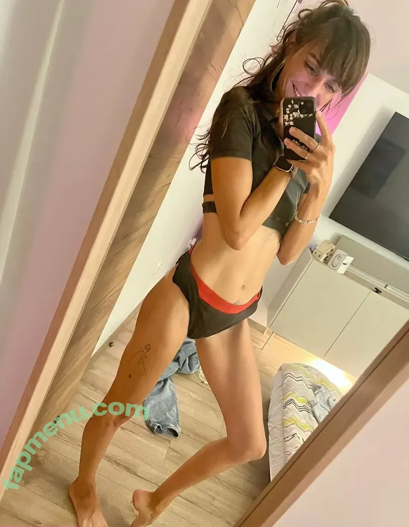 rebeccawifeyfreee nude photo #0186 (rebeccafew)