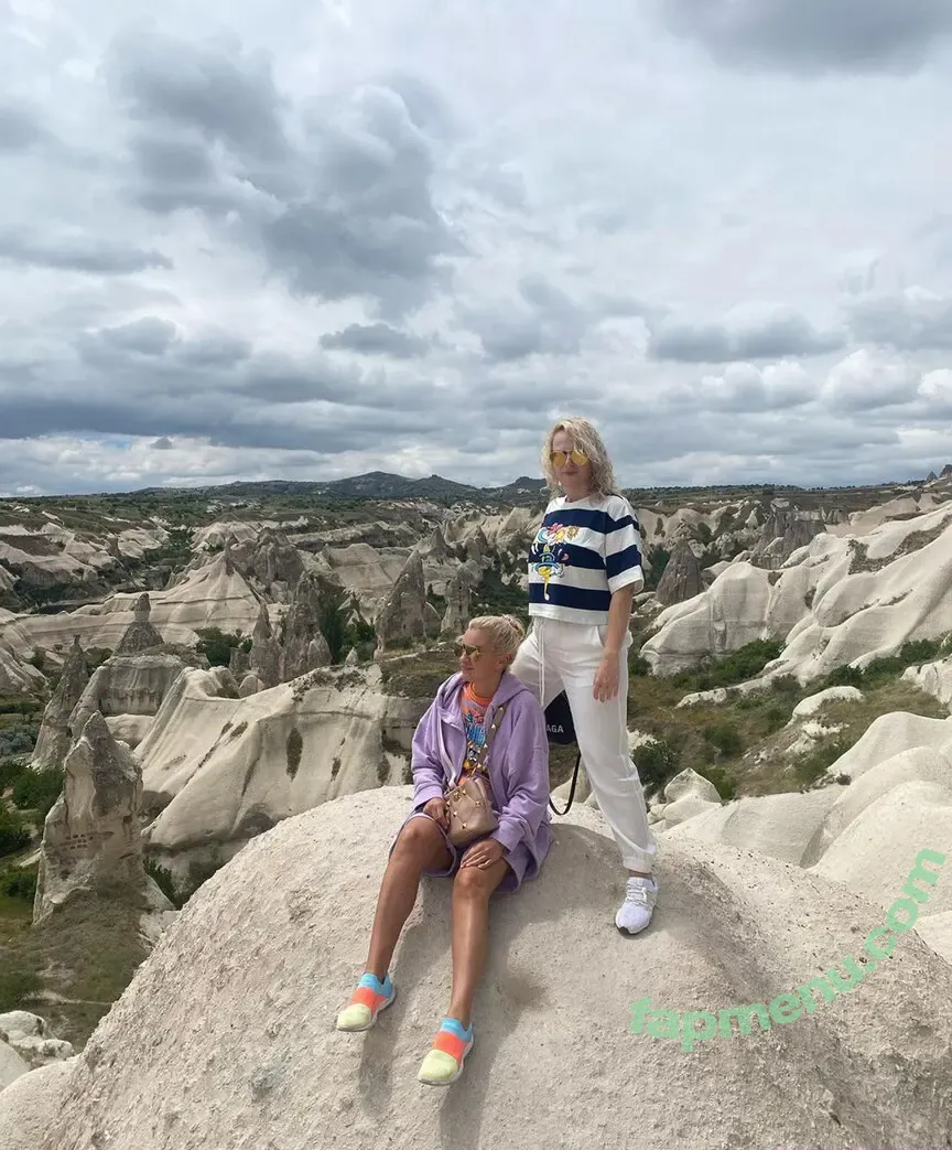 Rebel Wilson nude photo #0048 (rebelwilson / scarlettwilson)