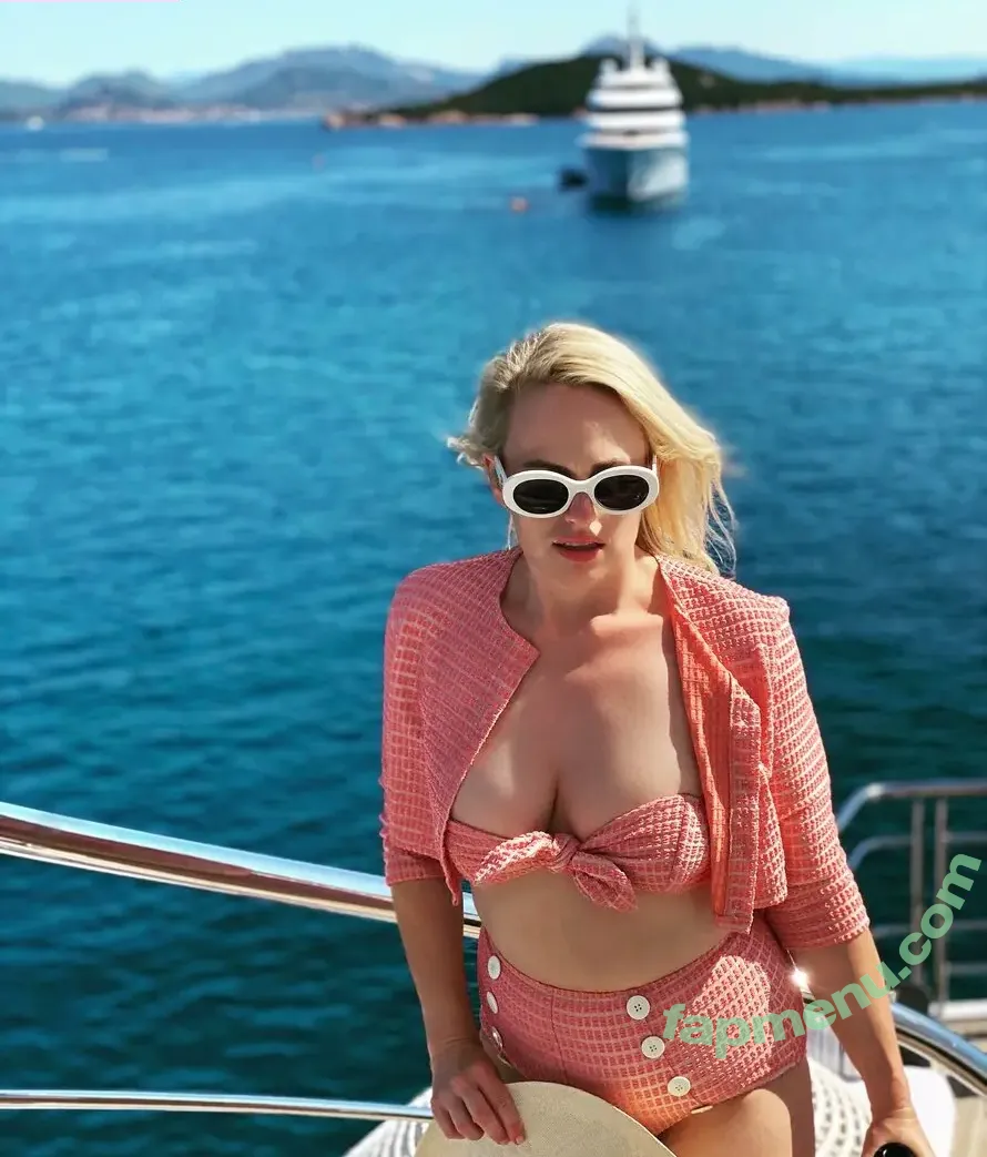 Rebel Wilson nude photo #0058 (Australian actress / rebelwilson / scarlettwilson)