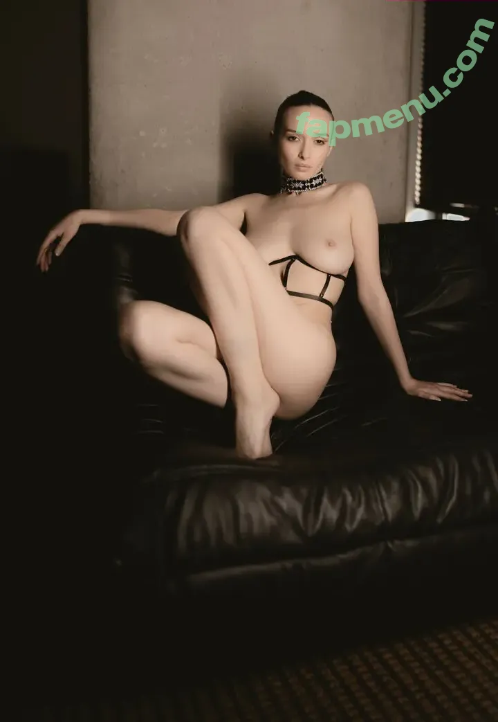 rebirthofthebird nude photo #0050 (rebirthofthebird860)