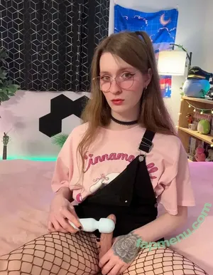 RebiSenpai / rebi_senpai nude photo #0122