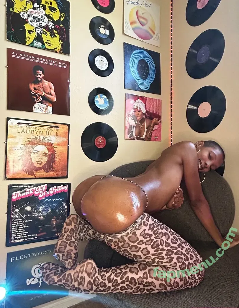 recordplaygirl nude photo #0006 (amyinnewport)