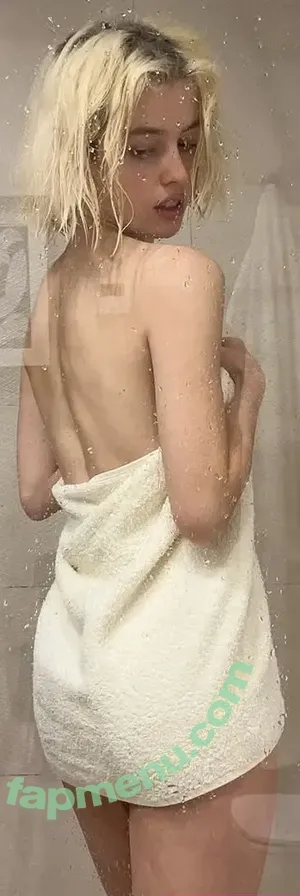 Red Fox Evelyn / evelyn.miller nude photo #0067