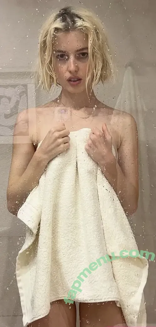 Red Fox Evelyn nude photo #0066 (evelyn.miller)