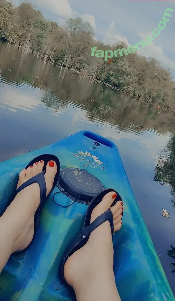 Red Queen nude photo #0132 (red-queen / red_queen_115)