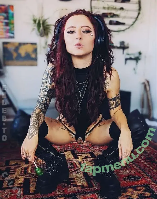 Red Raven nude photo #0050 (red.raven.x / red_raven.ous)