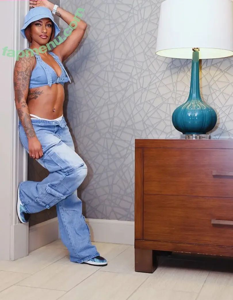 Red Velvet nude photo #0384 (Irene / redvelvet.smtown / thee_red_velvet)