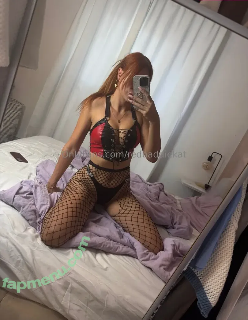 Redbaddiekat nude photo #0006 (Redbaddiekat)