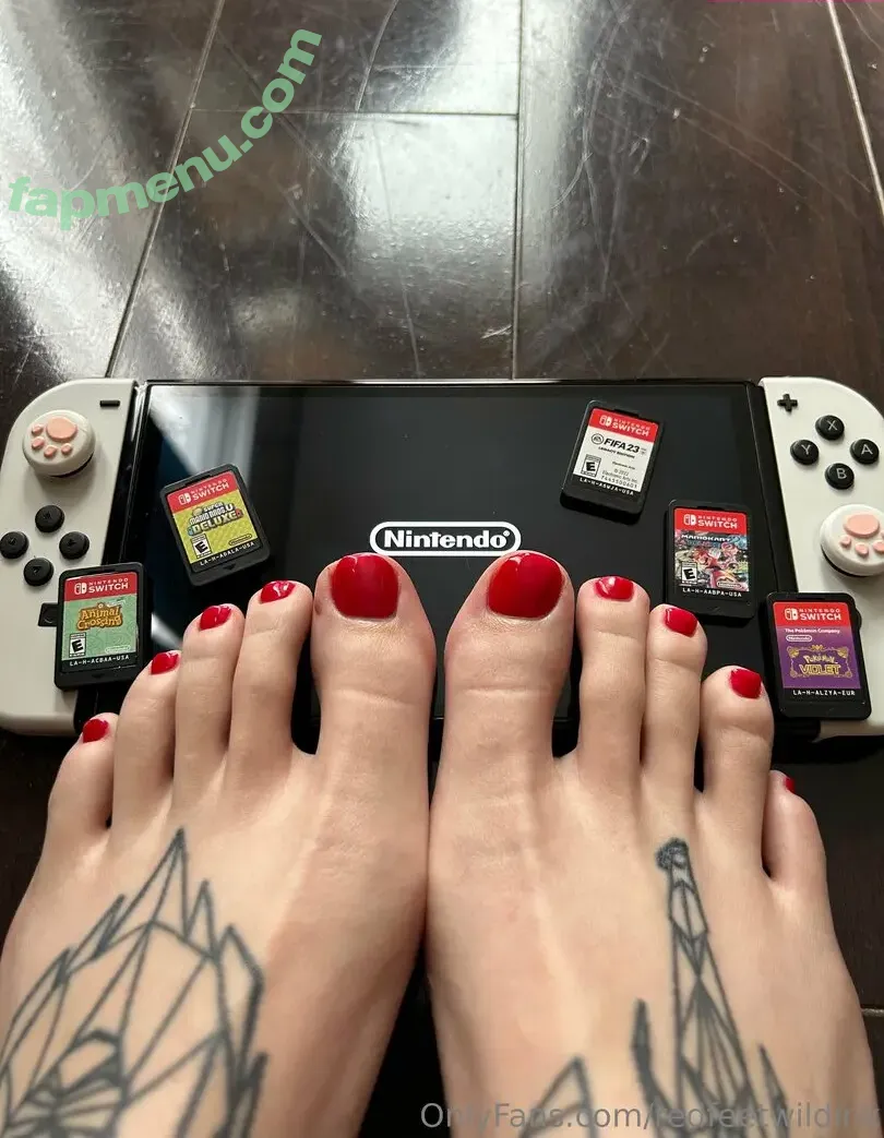 redfeetwildink nude photo #0001 (redfeetwildink)