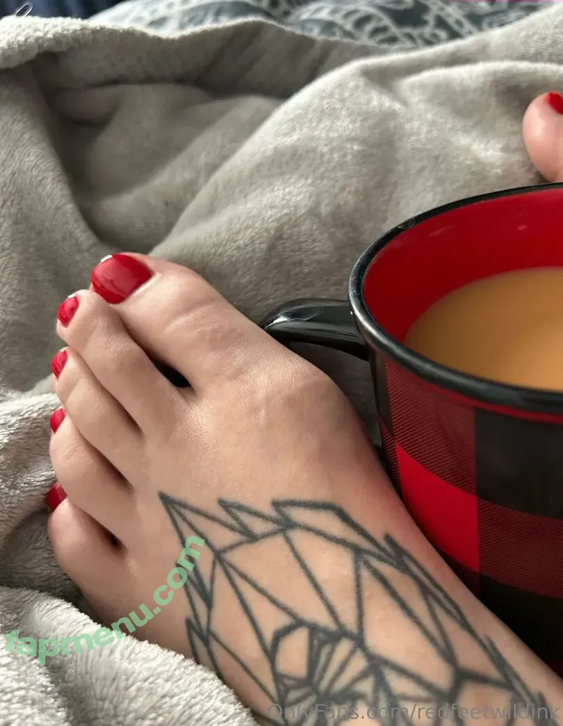 redfeetwildink nude photo #0003 (redfeetwildink)