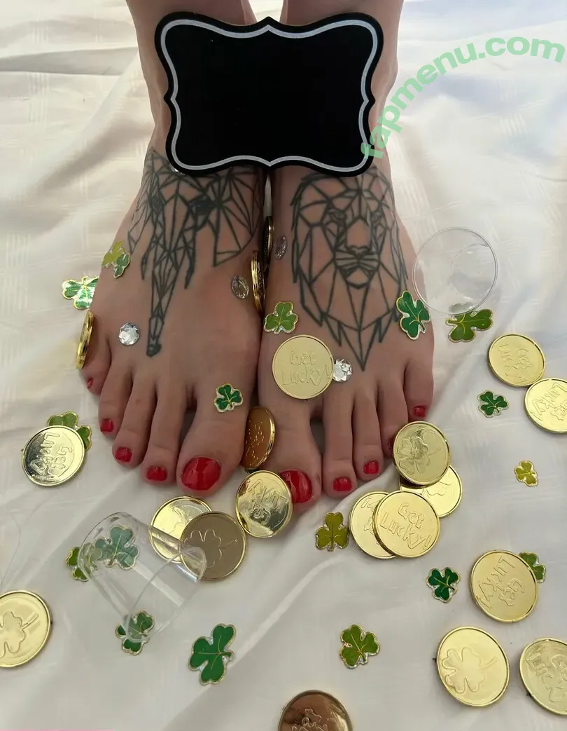 redfeetwildink nude photo #0004 (redfeetwildink)