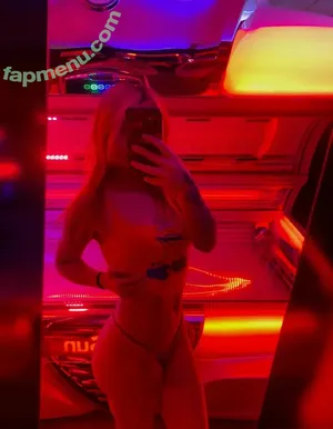  nude photo #0005