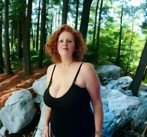 Redheaded Milkmaid / EmilyMacLactation nude photo #0002
