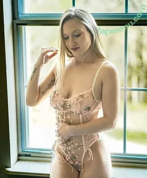 redneck_crazy_lulu / Lulu nude photo #0094