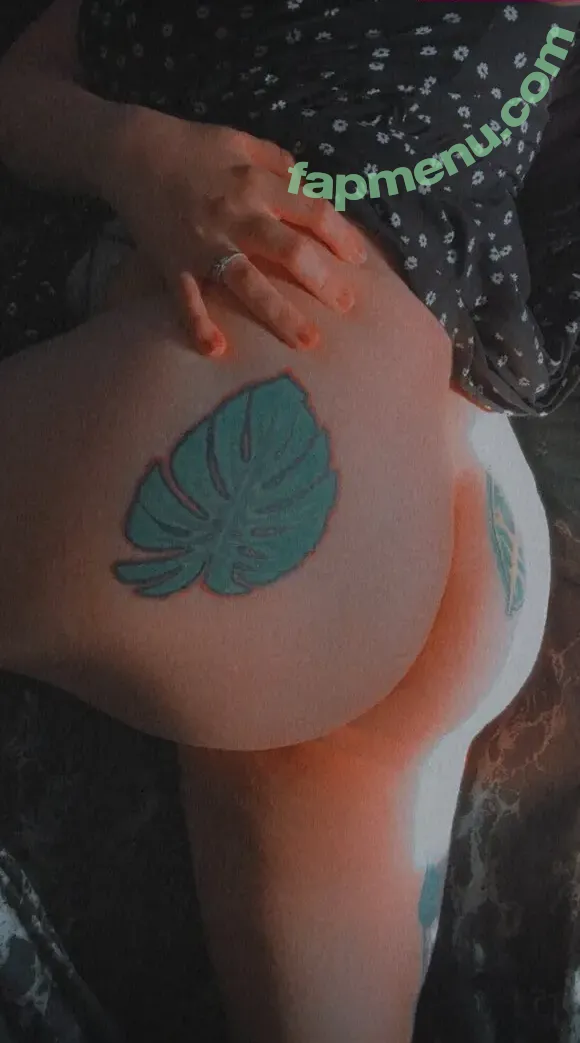 redreptile nude photo #0019 (greenguppi / notgreenguppi)