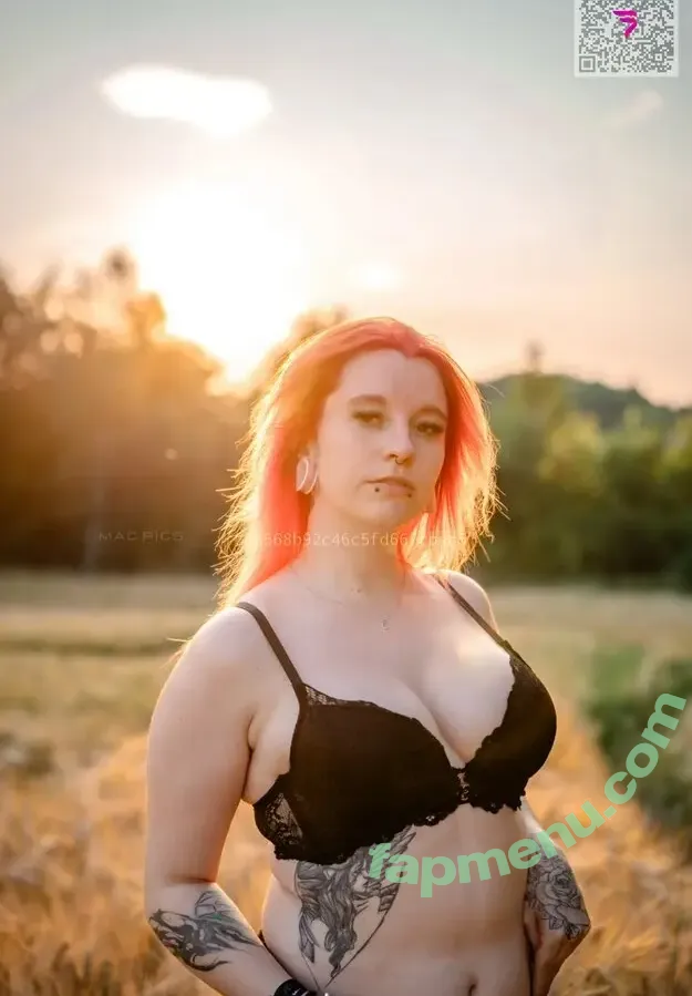 Redrose nude photo #0015 (x_red._.rose_x)