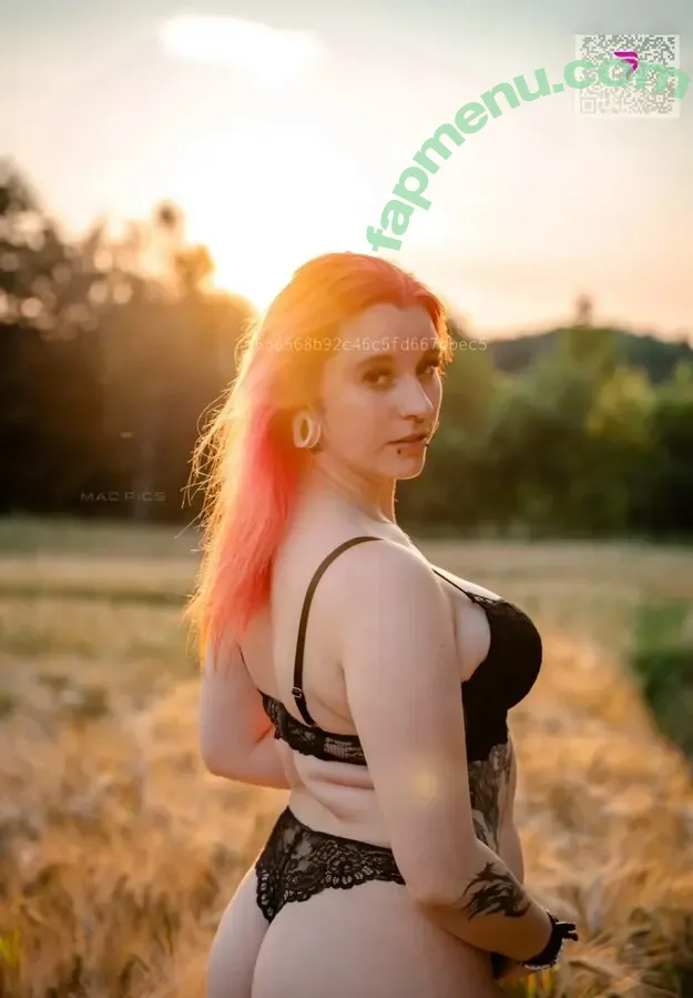 Redrose nude photo #0018 (x_red._.rose_x)