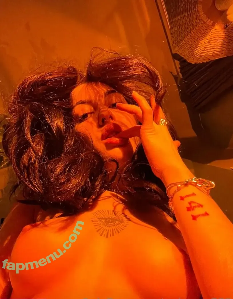 Redroses777 nude photo #0014 (Redroses777)