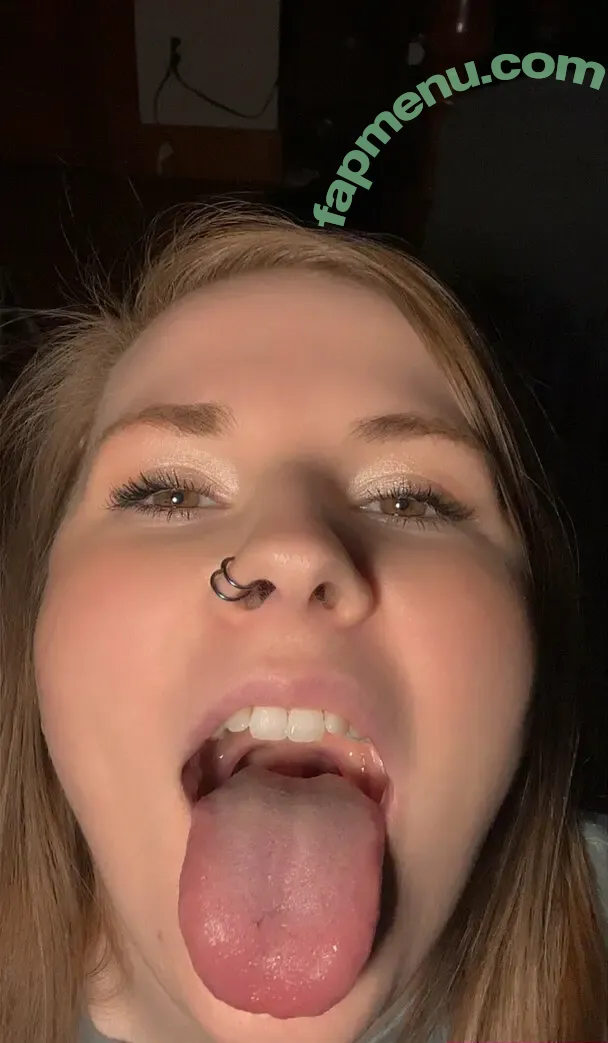 redsclassifieds nude photo #0015 (courtney.t8253)