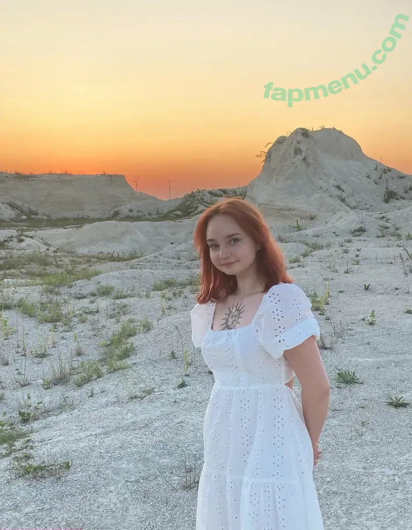 redsirennn nude photo #0009 (redsirennn)