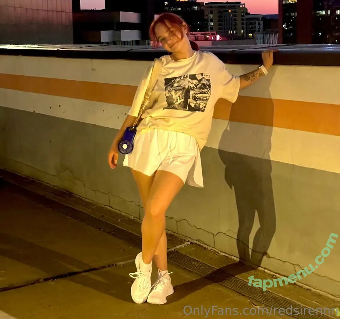 redsirennn nude photo #0041 (redsirennn)